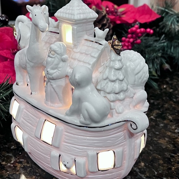 Vintage Noah's Ark Ceramic Ivory Bisque Accent Light - Picture 9 of 12